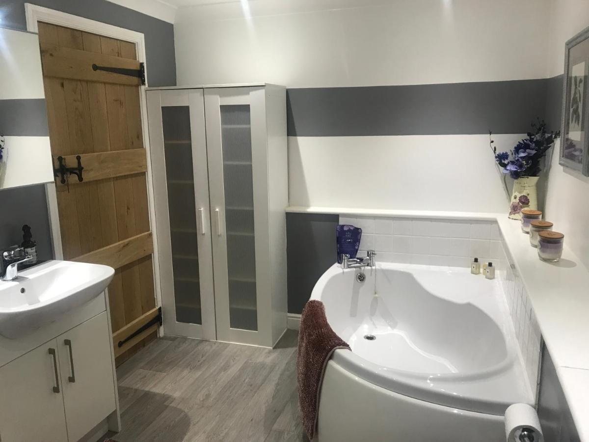 The Master Suite, Enjoy The Countryside In Style Ashover Exterior foto
